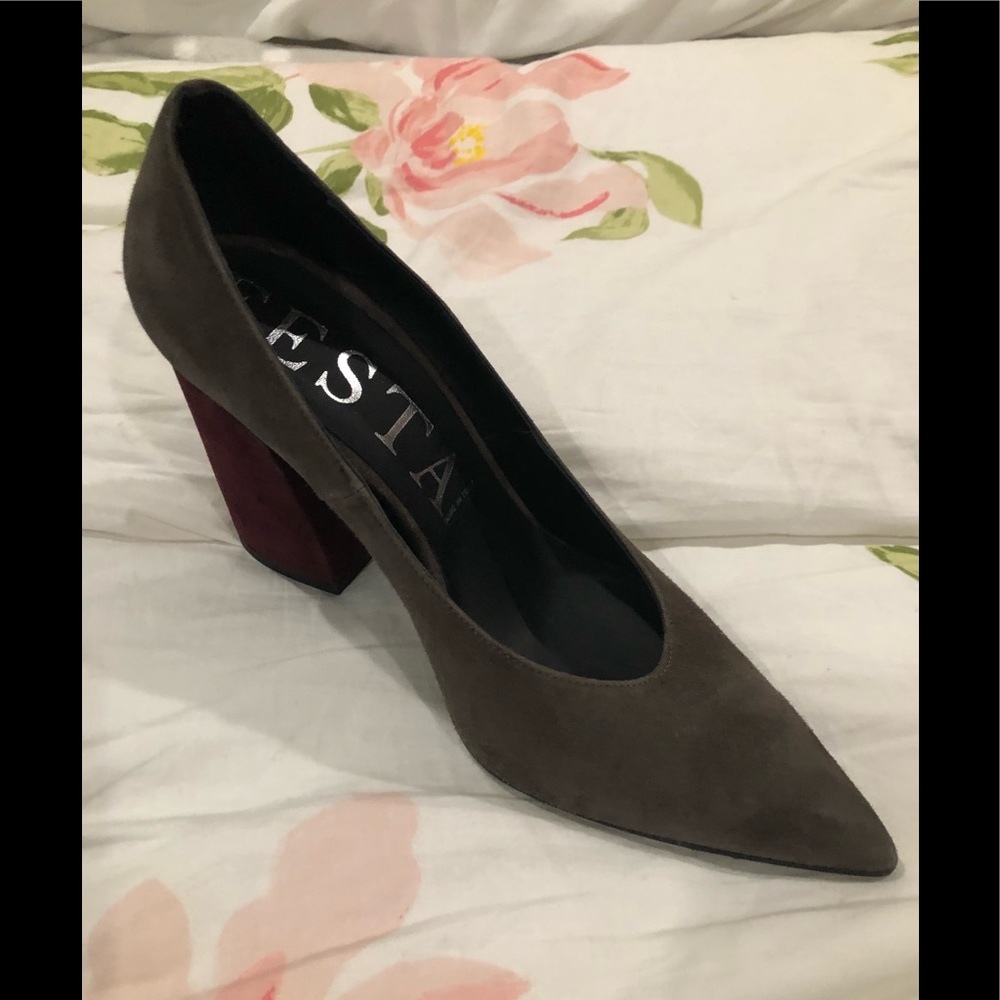 Festa Suede Heels, Size 40, NWOB
